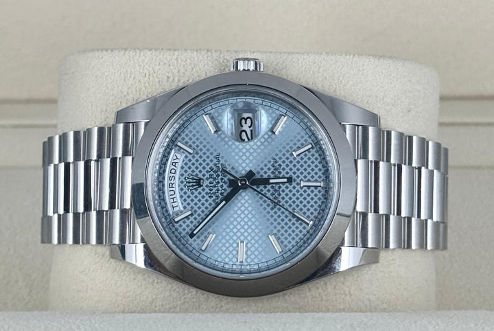 Rolex Day-Date 40 PLATINUM BEST PRICE WORLDWIDE Platinum 950 2016 EU SET FULL SET UNPOLISHED !!
