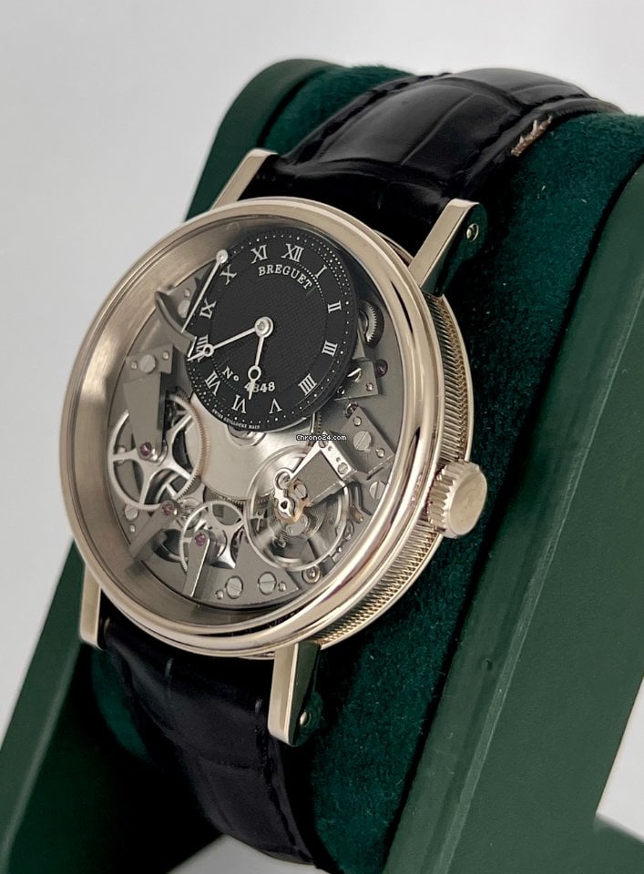 Tradition 7057 40 mm Handaufzug 18 K Weißgold Skelett Box und Papiere 99% Zustand