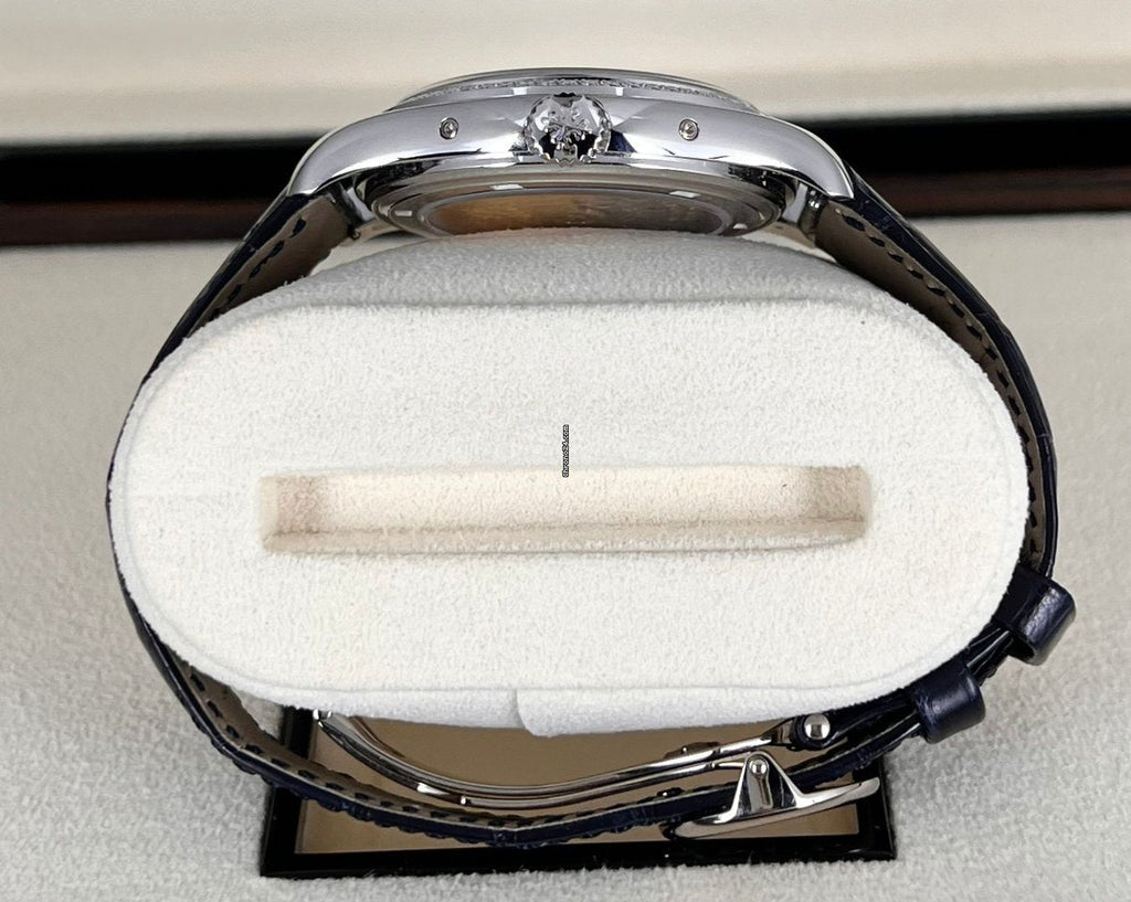Jahreskalender 39 mm Blaues Zifferblatt Werksdiamanten-Lünette