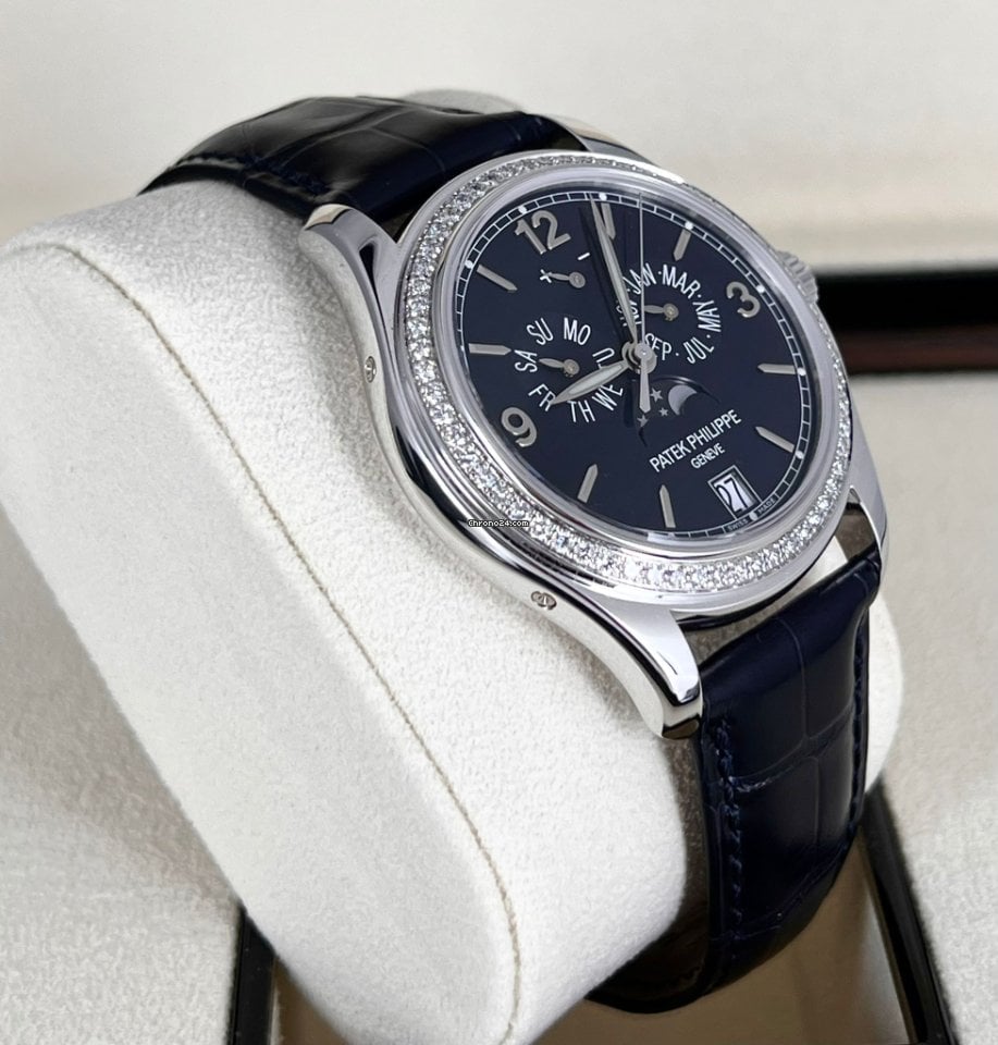 Jahreskalender 39 mm Blaues Zifferblatt Werksdiamanten-Lünette