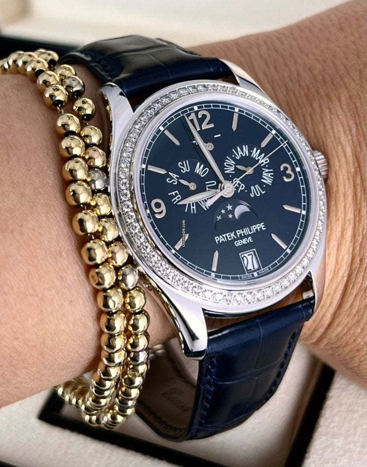 Jahreskalender 39 mm Blaues Zifferblatt Werksdiamanten-Lünette