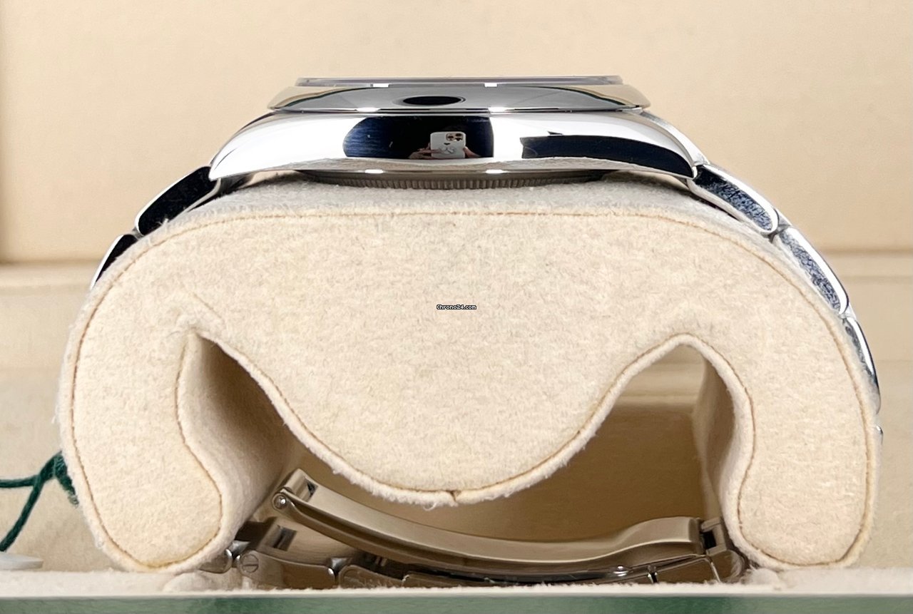 Oyster Perpetual 41 grünes Zifferblatt, neu