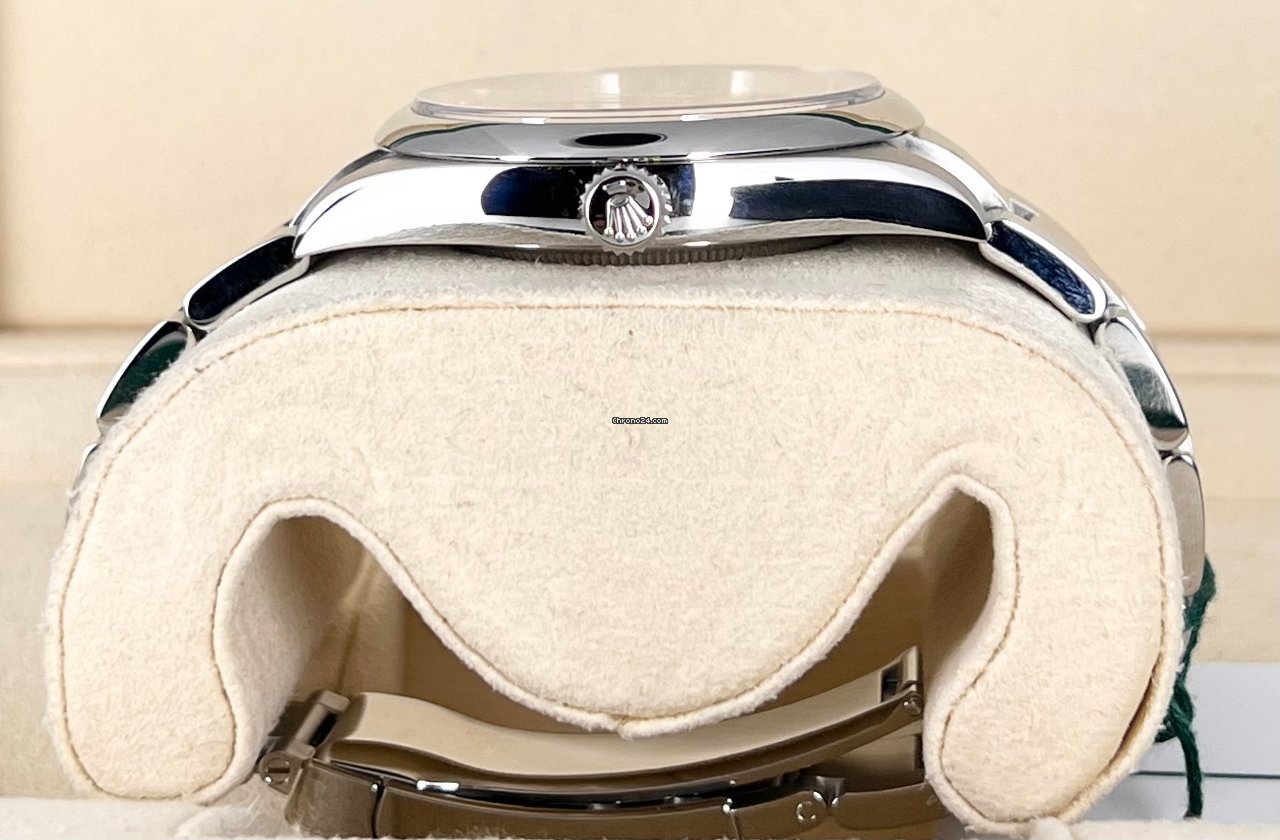 Oyster Perpetual 41 grünes Zifferblatt, neu