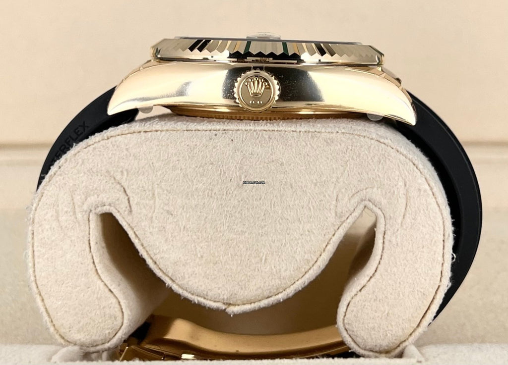 Sky-Dweller 18K Gelbgold, wie neu, 2021