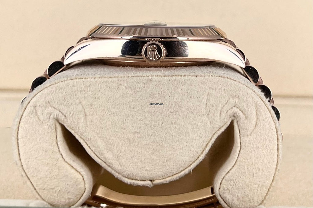 Day-Date 40 Roségold 18K, 2018, olivgrünes Zifferblatt, neuwertiger Zustand, unpoliert, Komplettset