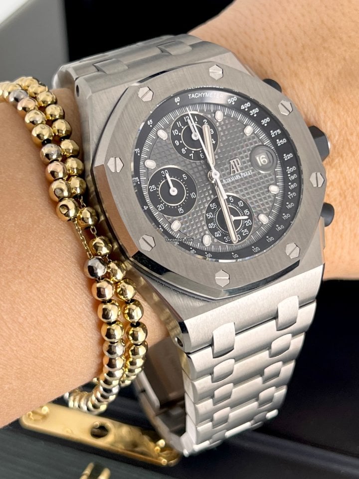Royal Oak Offshore Chronograph Titan Grau