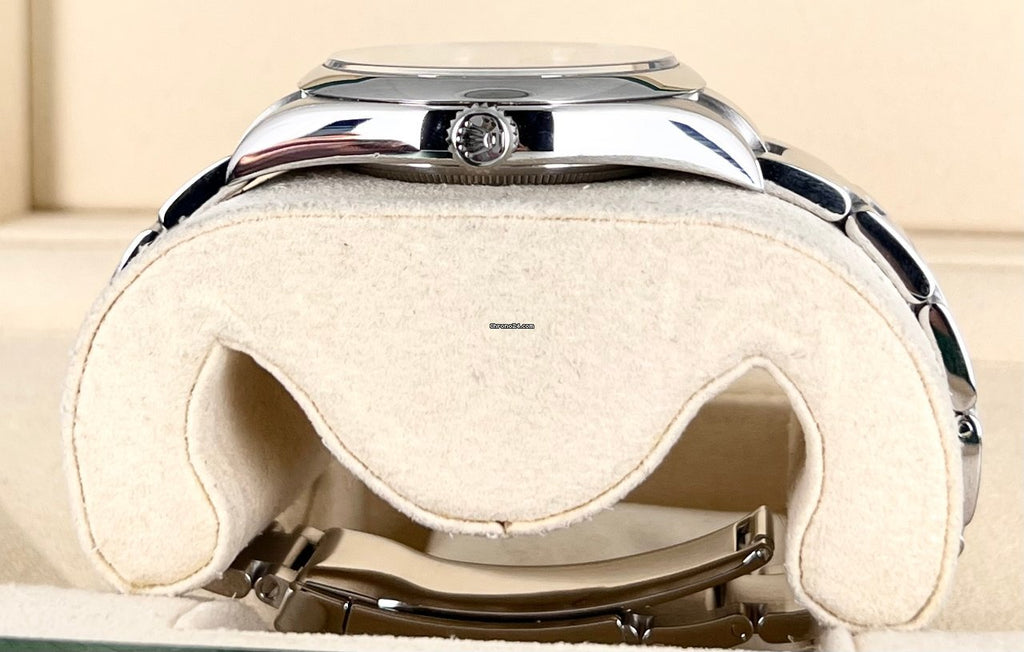 Oyster Perpetual 39 blaues Zifferblatt, wie neu, nur Uhr