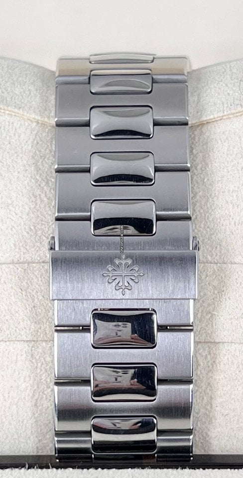 Nautilus Jahreskalender 5726 Edelstahl Full Set wie neu