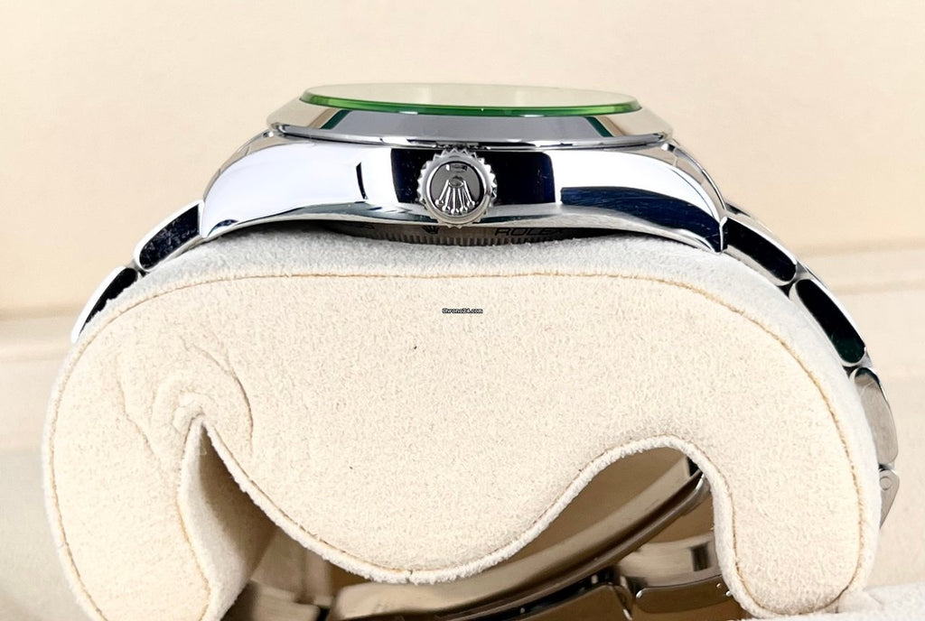 Milgauss 2022, wie neu, eingestellt, mit grünem Glas