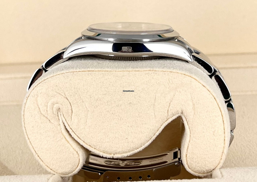 Explorer 36 mm, nur Uhr, V-Seriennummer, 2009