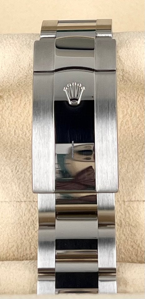 Sky-Dweller 42 mit Jahreskalender, 18K Weißgoldlünette, Komplettset