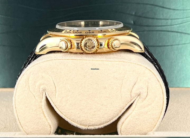 Daytona 18 Karat Gelbgold, Seriennummer M, wunderschöner Zustand, Box, Papiere 