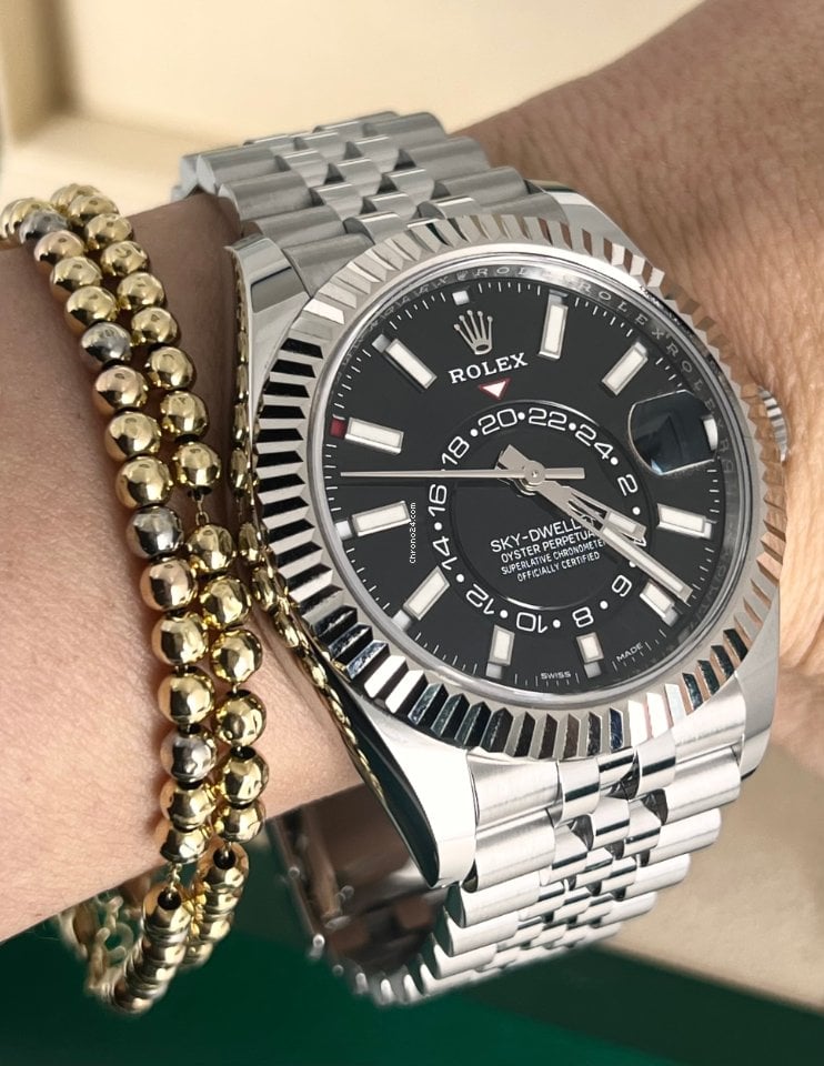 Sky-Dweller 42 schwarzes Zifferblatt, Jubilee-Armband 2026  Neu