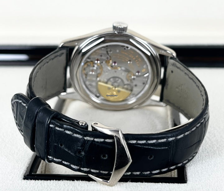 Calatrava 6000G Black Dial Geneva Seal