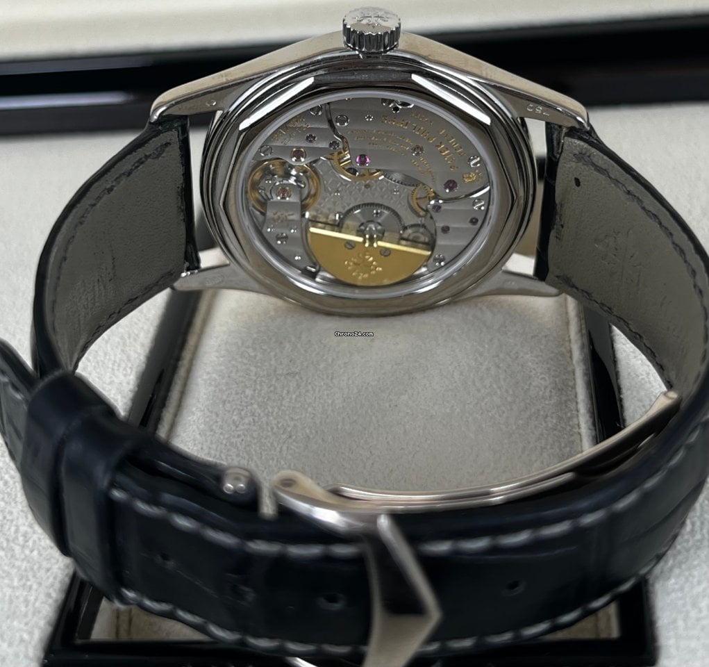 Calatrava 6000G Black Dial Geneva Seal