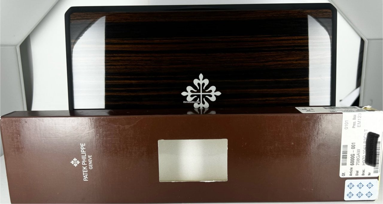 Calatrava 6000G Schwarzes Zifferblatt Genfer Siegel