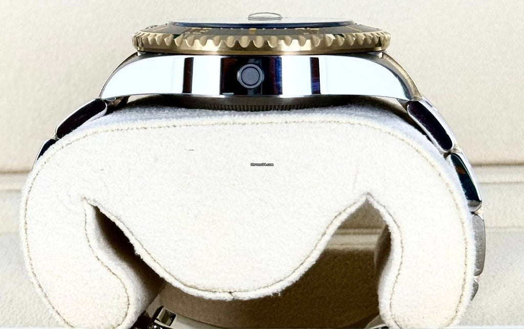 Sea-Dweller 43 mm Stahl Gold, Box und Papiere