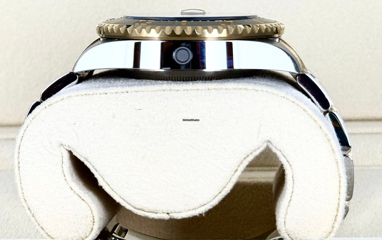 Sea-Dweller 43 mm Stahl Gold, Box und Papiere