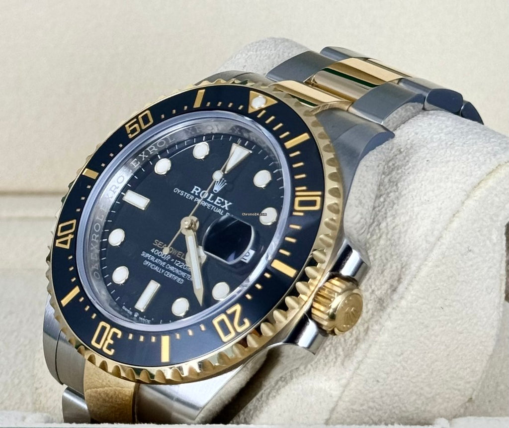 Sea-Dweller 43 mm Stahl Gold, Box und Papiere
