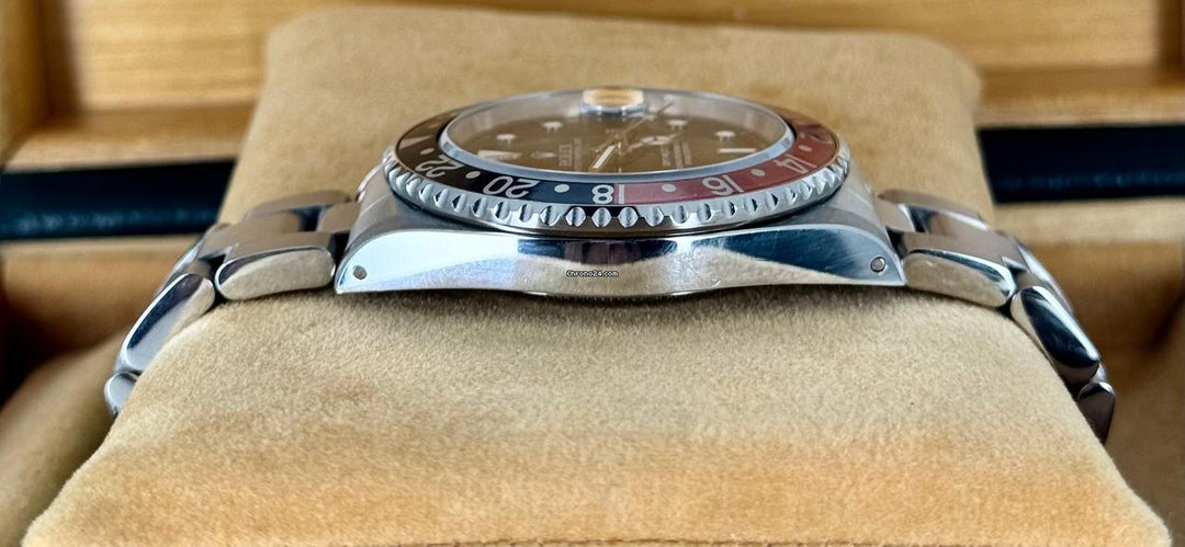 GMT-Master II Certified Pepsi Very Beautiful Condition no Stretch 1994 B&P