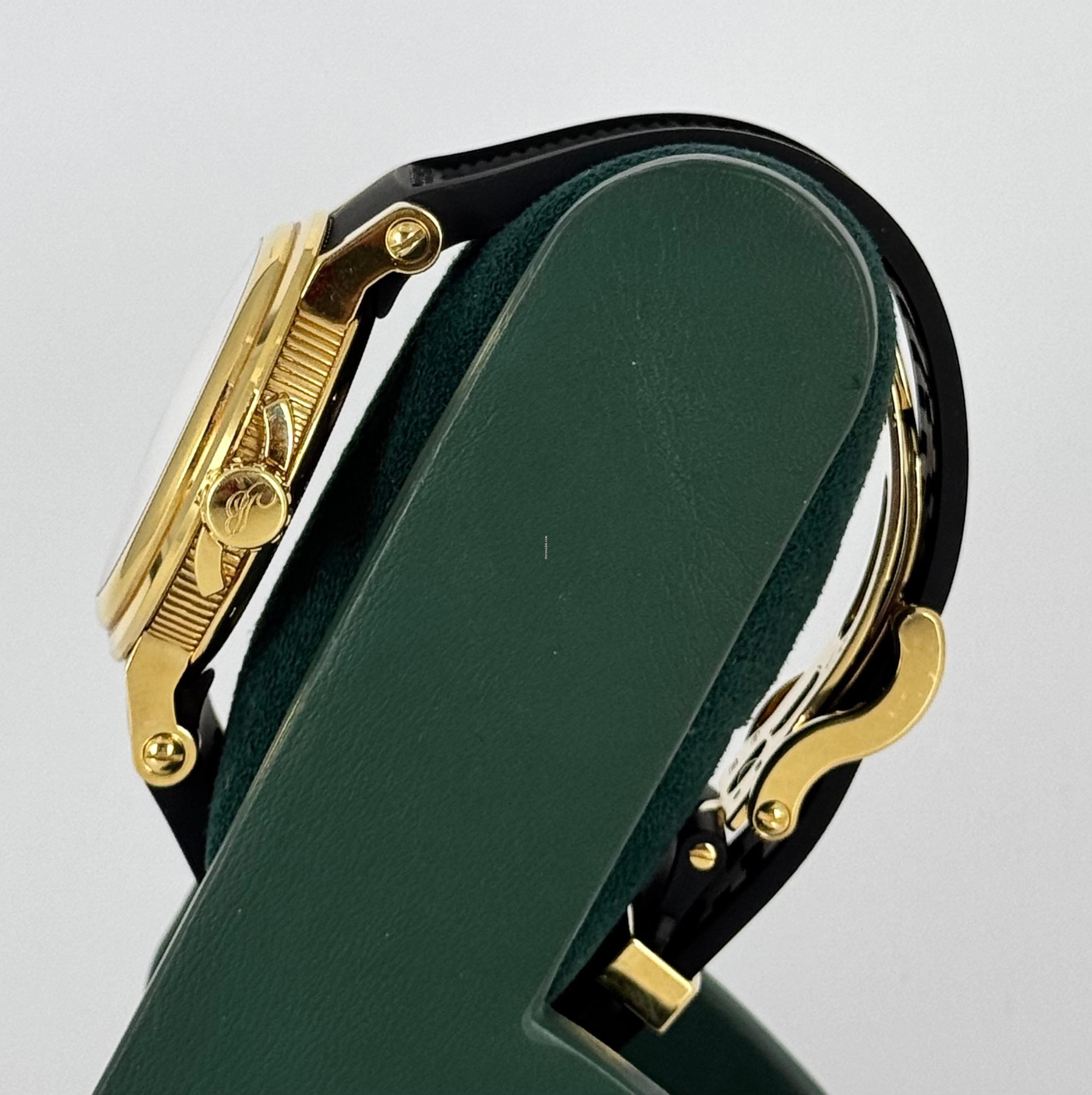 Marine Big Date, Marine Gelbgold mit Papieren (neues Armband)
