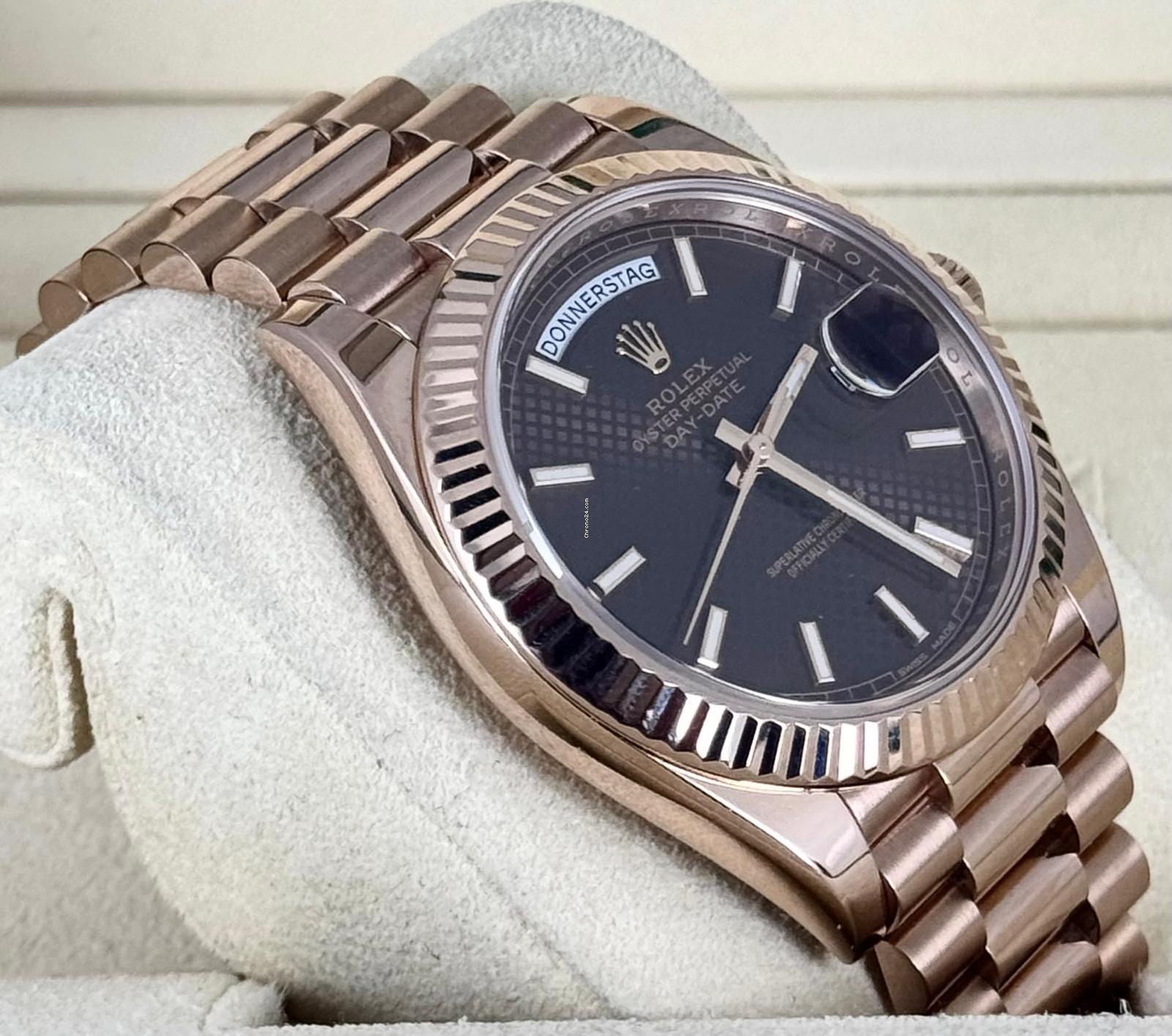 Day-Date 40mm Roségold LC100 Deutschland Schokoladenfarbenes Waffel-Zifferblatt Komplettset