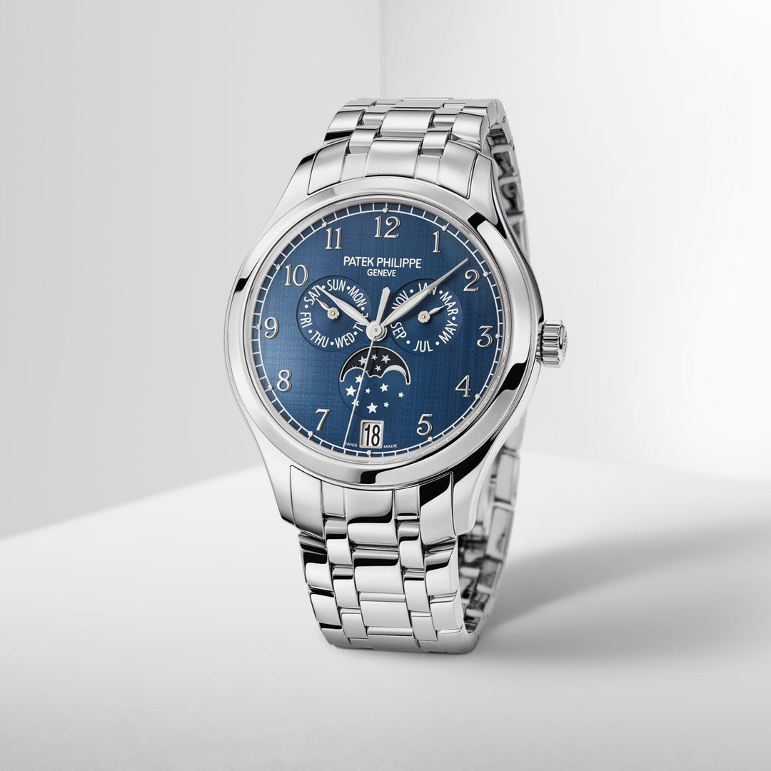 Complications Calatrava Annual Calendar, Moon phase