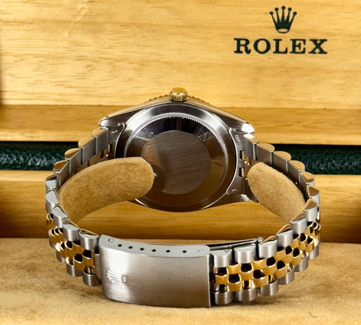 Rolex Datejust Turn-O-Graph Turn-O-Graph Incredibale Condition Box and PAPERS 0 Stretch