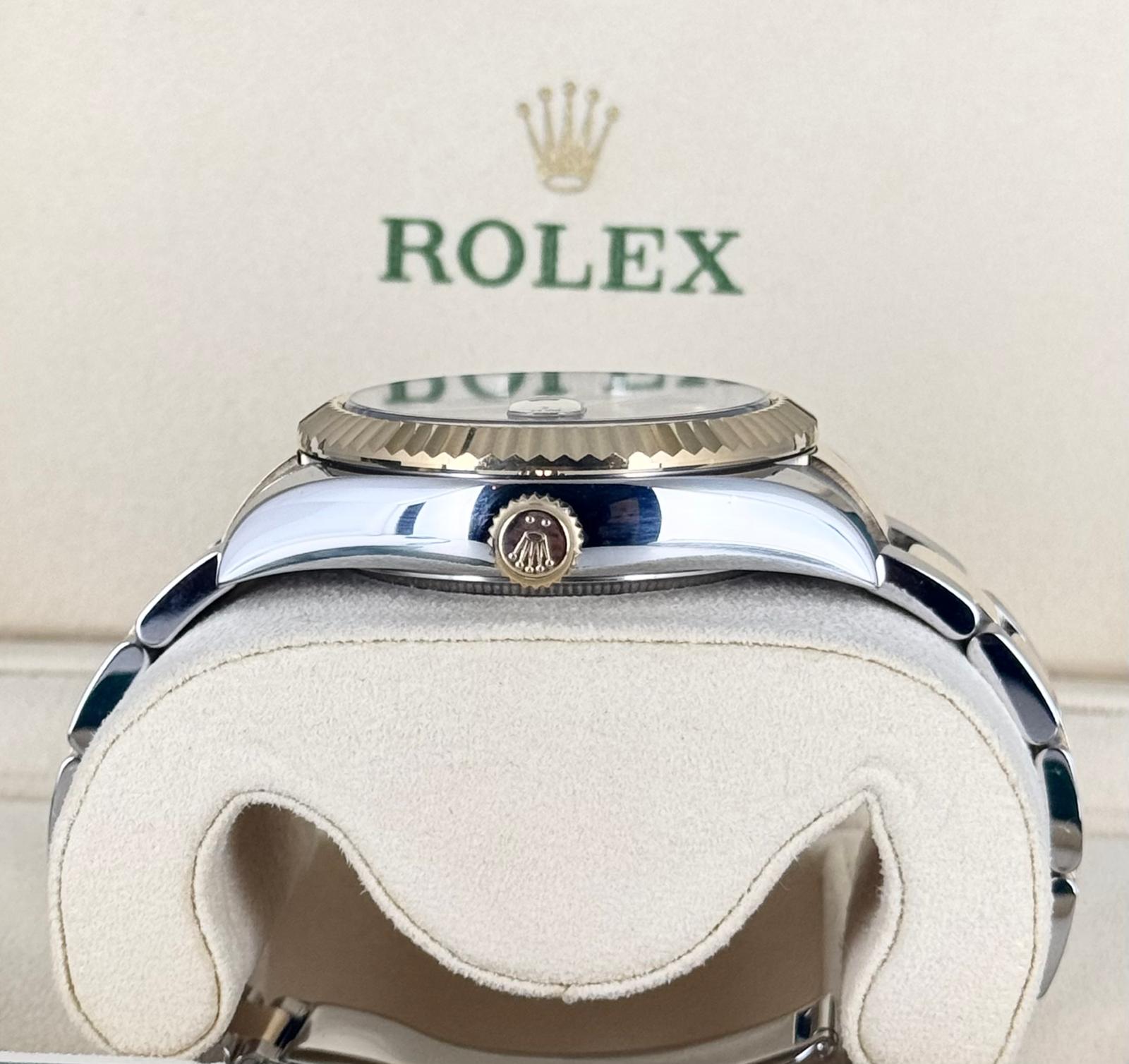 Rolex Sky-Dweller 42 mm Jahreskalender Box und Papiere Wie neu 2018