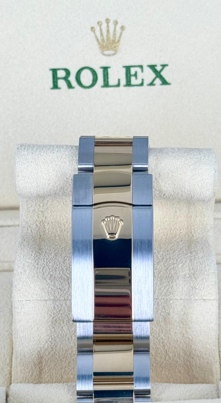 Rolex Sky-Dweller 42 mm Jahreskalender Box und Papiere Wie neu 2018