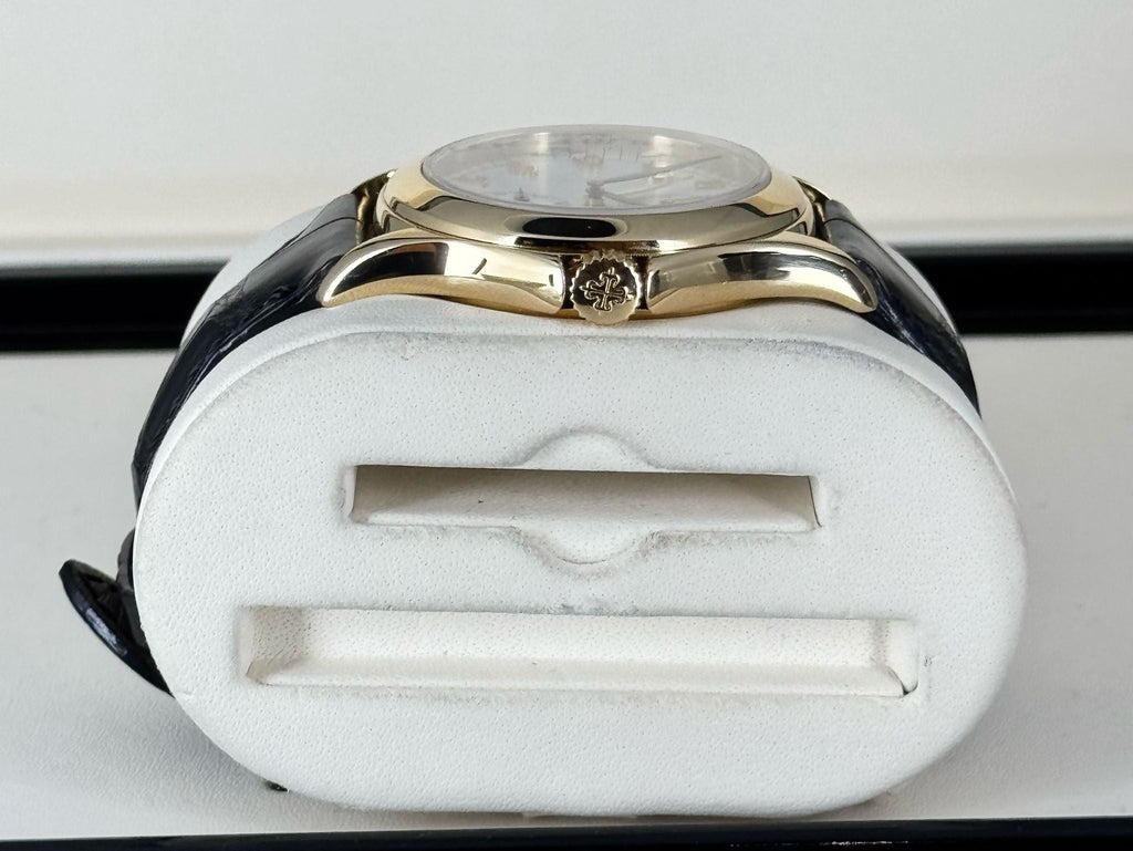 Travel Time 18K Gelbgold Box und Papiere Wie neu Service Bester Preis