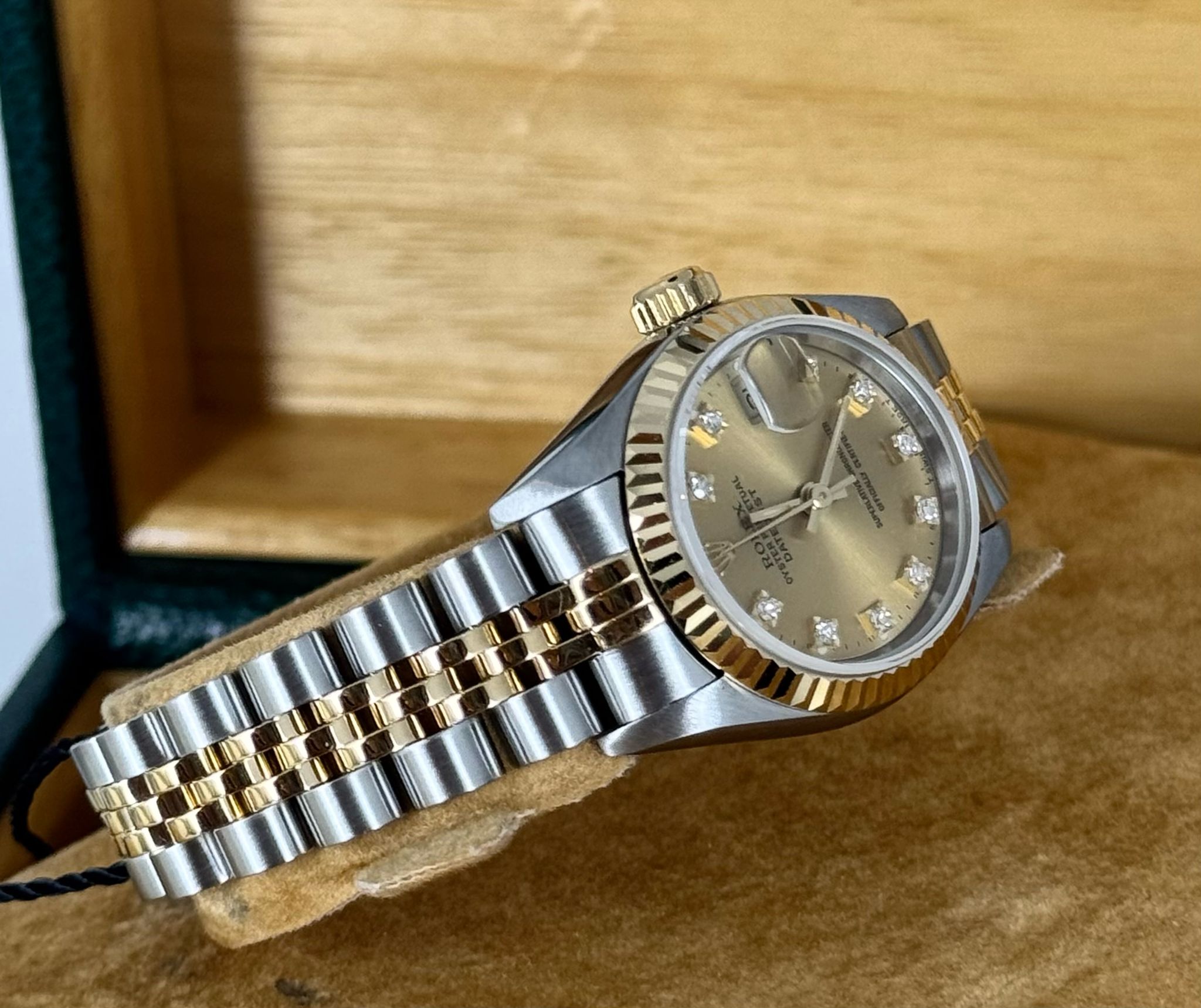 Lady-Datejust 26 mm Stahl und Gold Sehr guter Zustand Box und Papiere