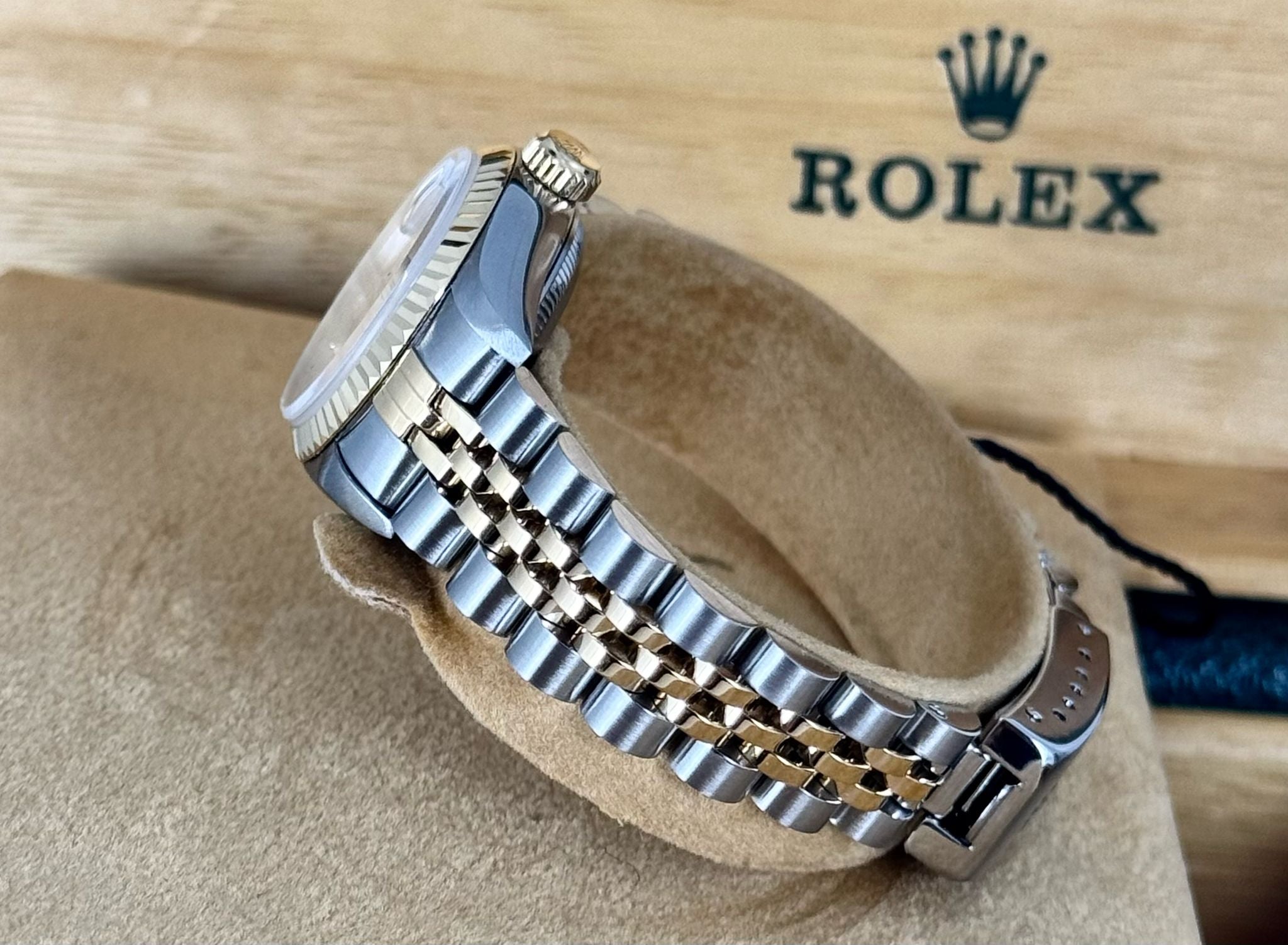 Lady-Datejust 26 mm Stahl und Gold Sehr guter Zustand Box und Papiere