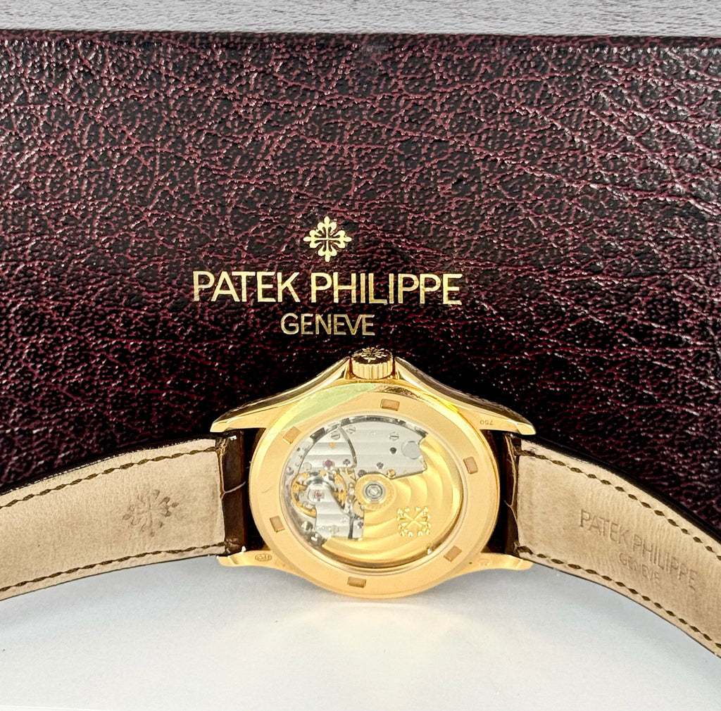 Calatrava Automatik 18k Roségold Box und Papiere Wie neu