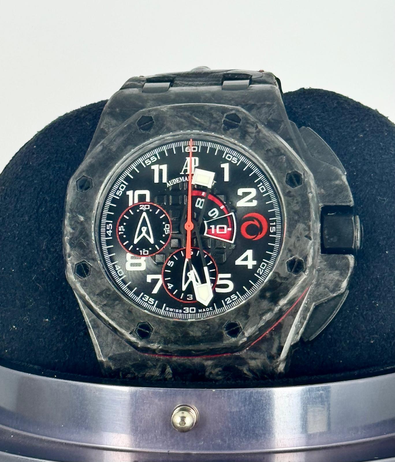 Royal Oak Offshore Chronograph Team Alinghi mit Box und Archivpapieren