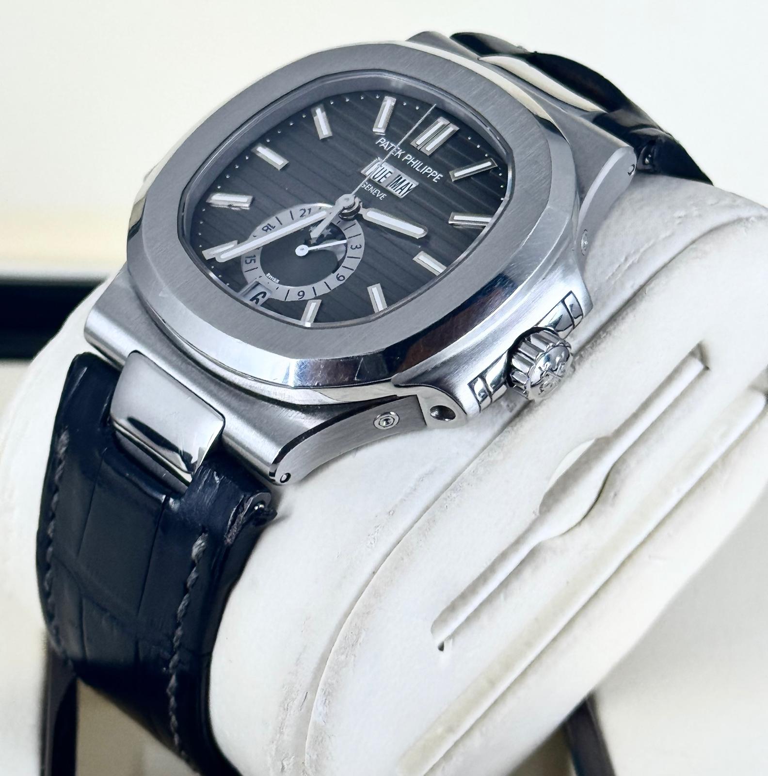 Patek Philippe Nautilus Dreifachkalender Mondphase 2014 Komplettset