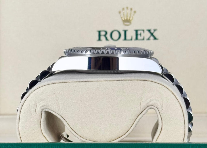 Rolex GMT MASTER II  BATGIRL 05-2025