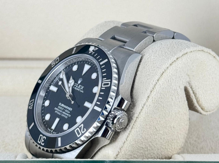 Rolex Submariner (No Date) 2025 NEW FULL SET Including Original Invoice