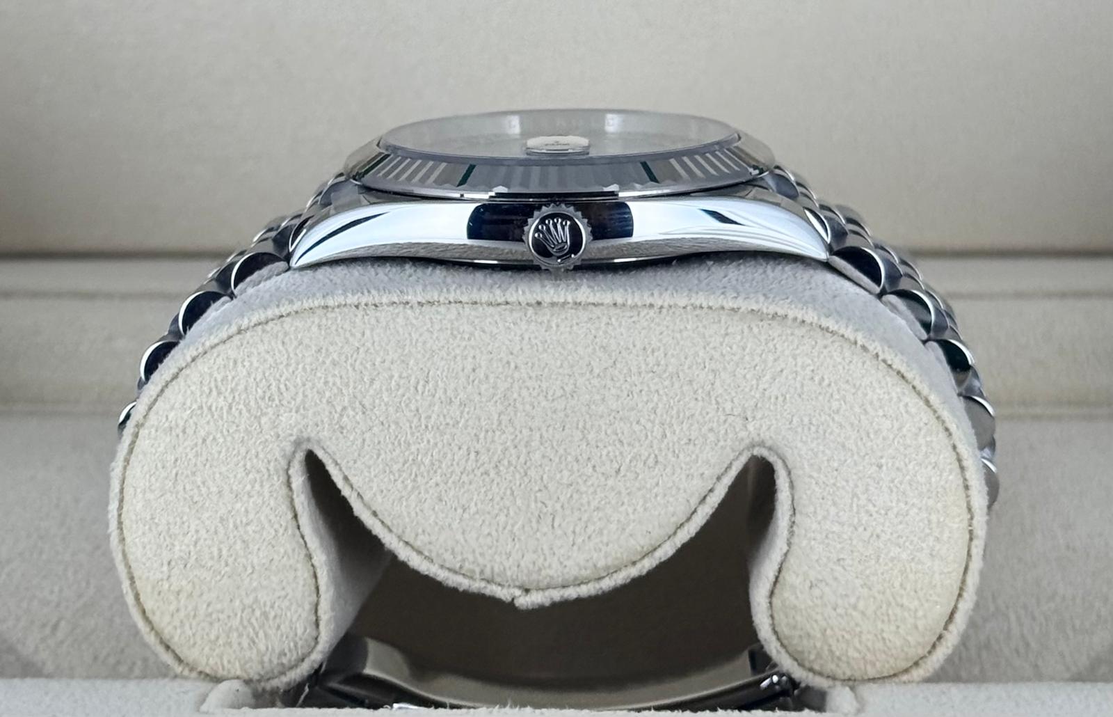 Rolex Datejust 41 Blaues Römisches Zifferblatt 2025 NEU