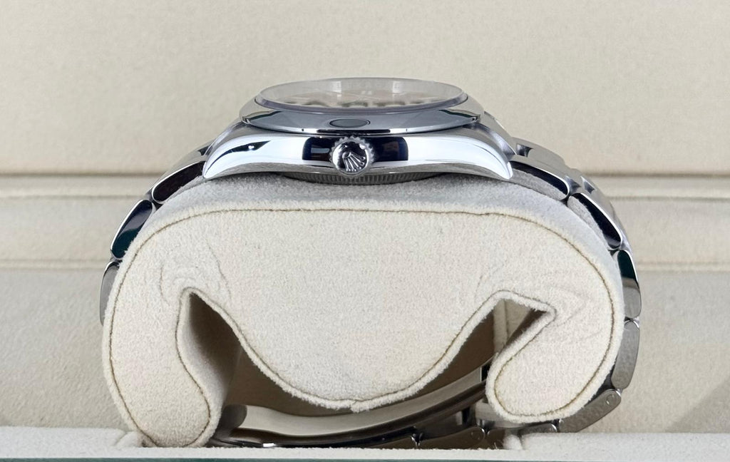 Rolex Oyster Perpetual 36 mit korallenrotem Zifferblatt, Full Set 2021