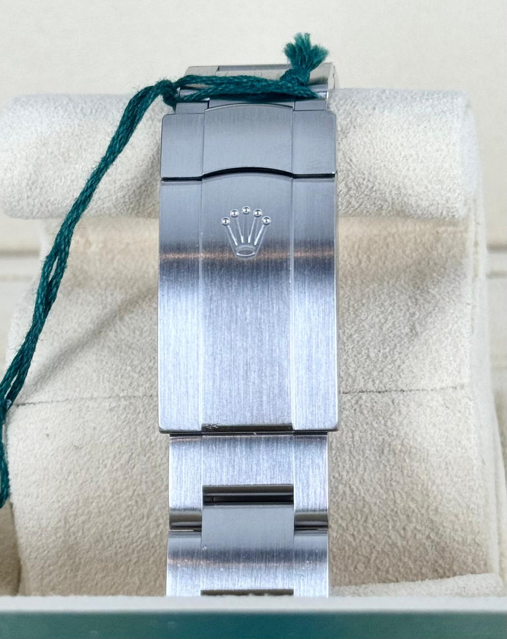 Rolex Oyster Perpetual 36 mit korallenrotem Zifferblatt, Full Set 2021
