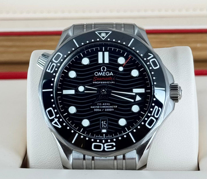 Omega Seamaster Diver 300 M 99% New Full Set Including Original Invoice 2024