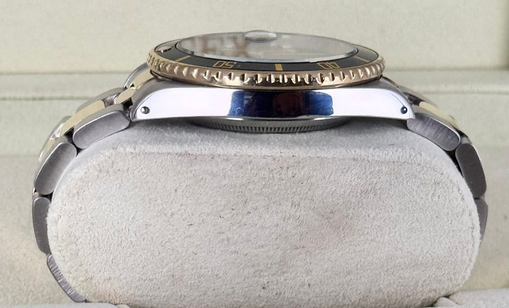Rolex Submariner Date only Watch After Service very good Condition