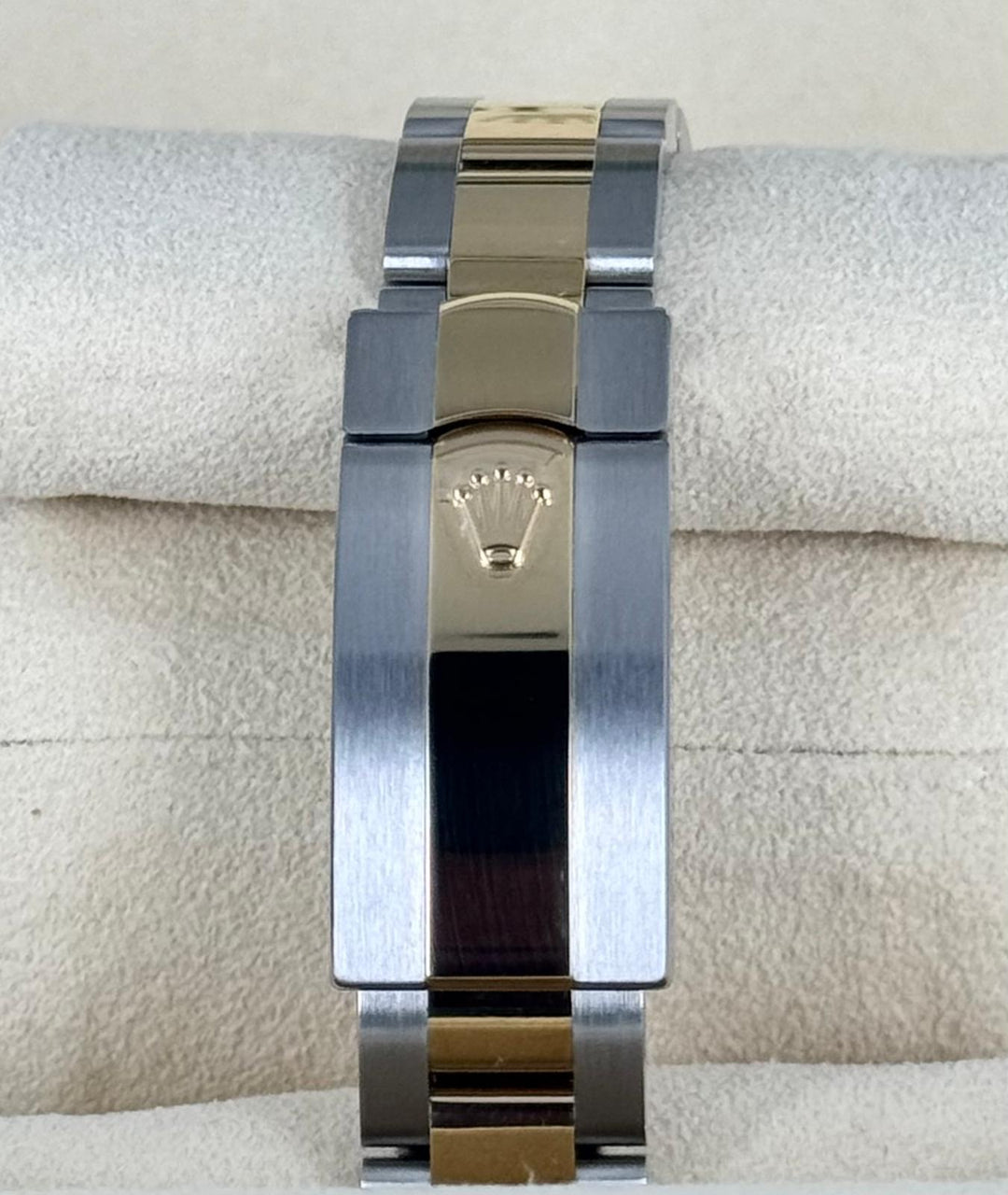 Rolex Lady-Datejust 28 MM Full Set 2025 NEW