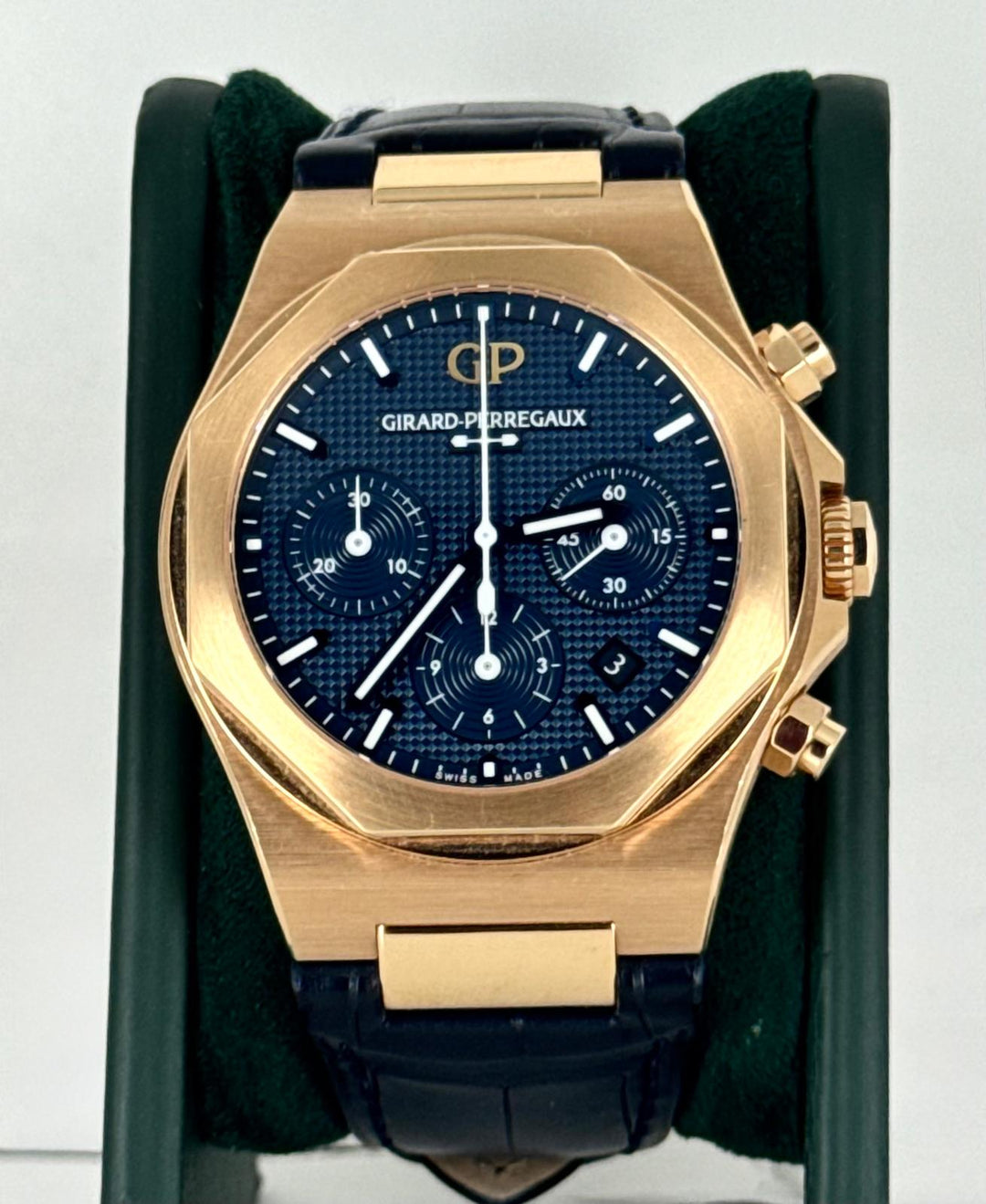 Girard Perregaux Laureato Chronograph 18 K PINK GOLD ON BLUE DIAL FULL SET BEST PRICE WORLD WIDE 2023 UNpolished Like NEW EXTRA FULL