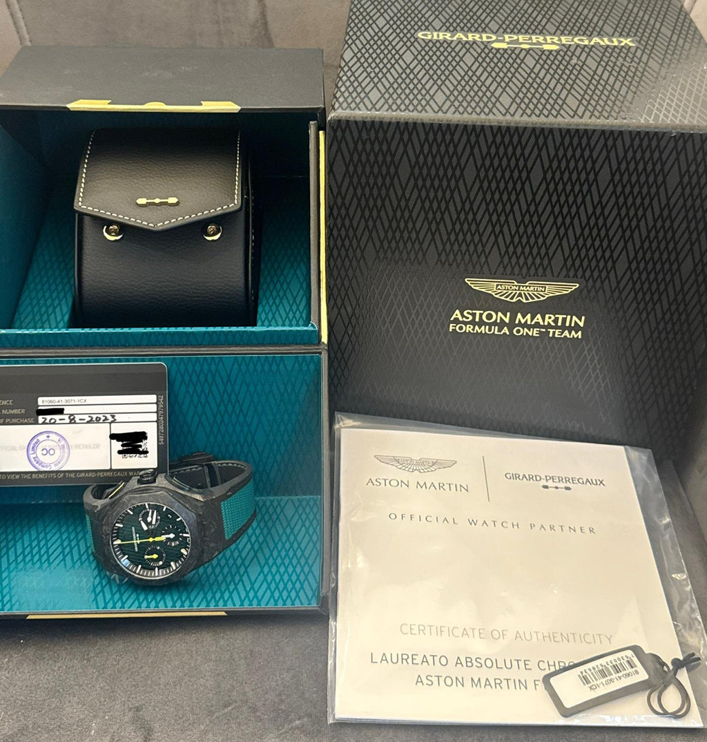 Girard Perregaux Laureato Absolute Chronograph Aston Martin F1 komplettes Set, 99 % neu