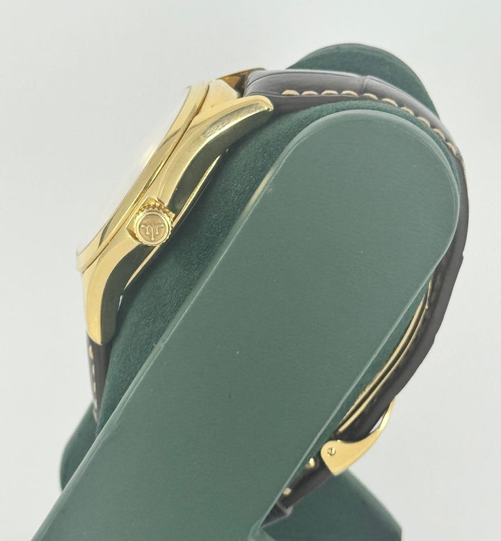 Grand Seiko Credor Spring Drive Movement Very rare with papers 18k Massive Gold with instrucions Book Hybrid 38.5 mm