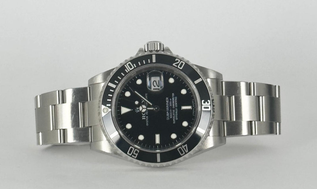 Rolex Submariner Date very Beautifull condition Only watch RRR V SERIAL
