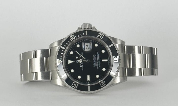 Rolex Submariner Date very Beautifull condition Only watch RRR V SERIAL