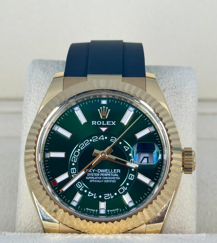 Rolex Sky-Dweller 2025 Full Set 99% New Green Dial